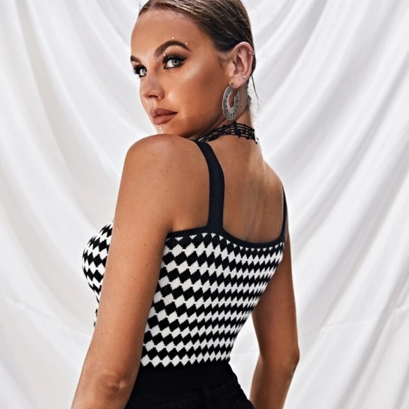 Crochet crop top - Picture 2 of 2